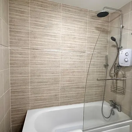 홈스테이 In With King Bed -home Limerick Junction